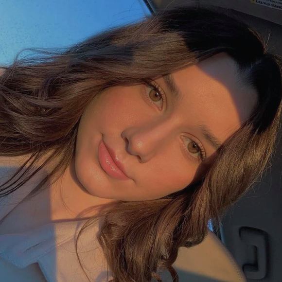 elizabethchesne
